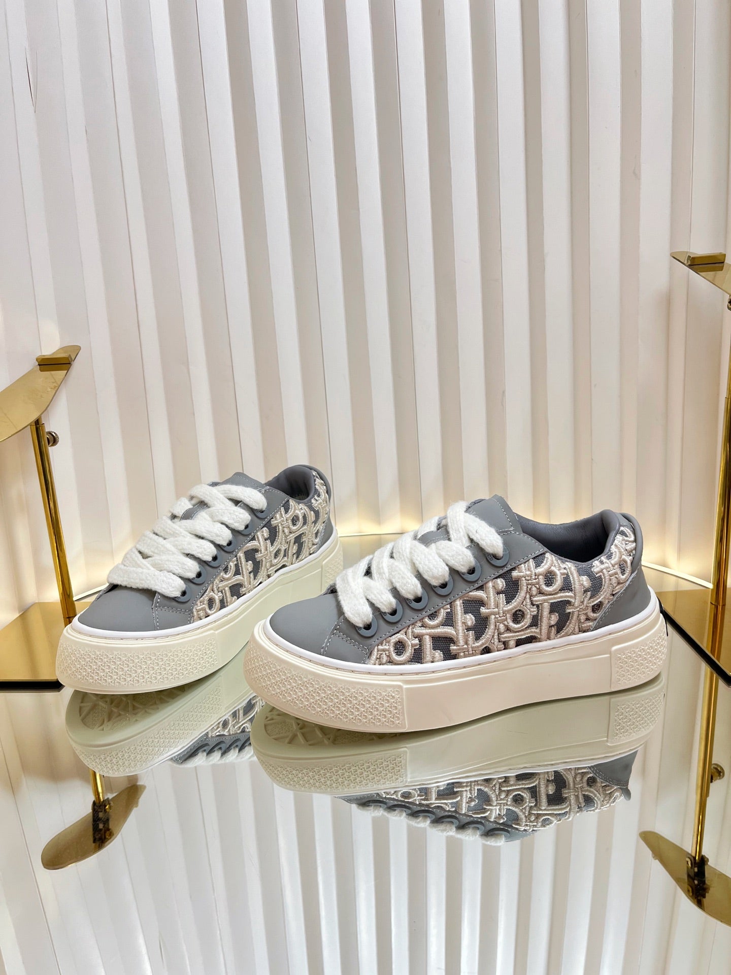 Dior Sneakers #18