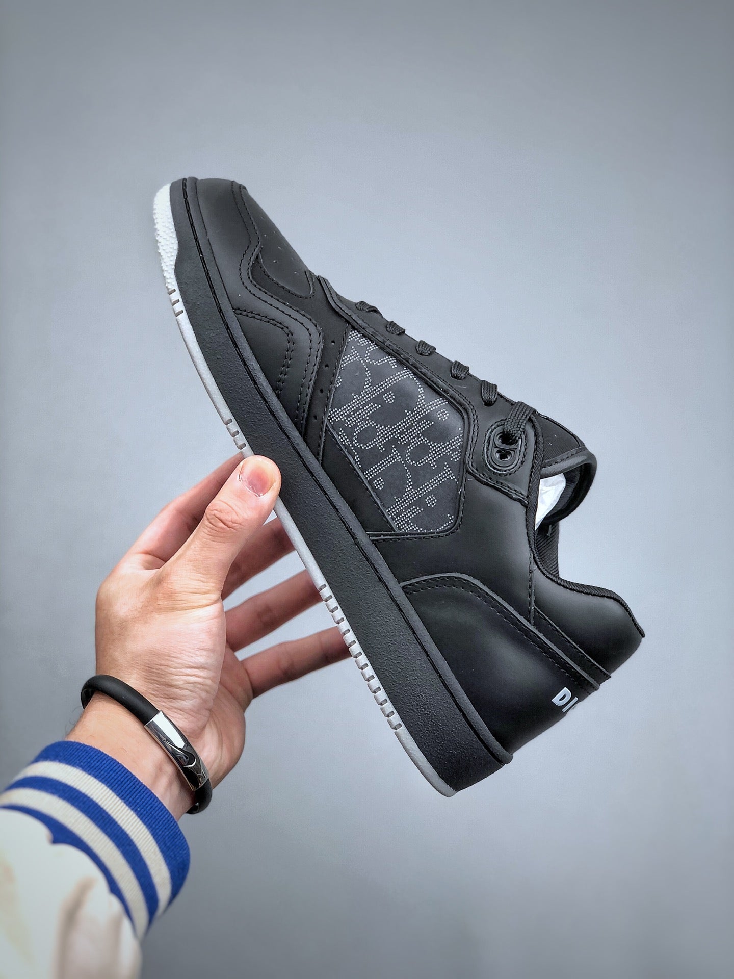 Sneakers #25