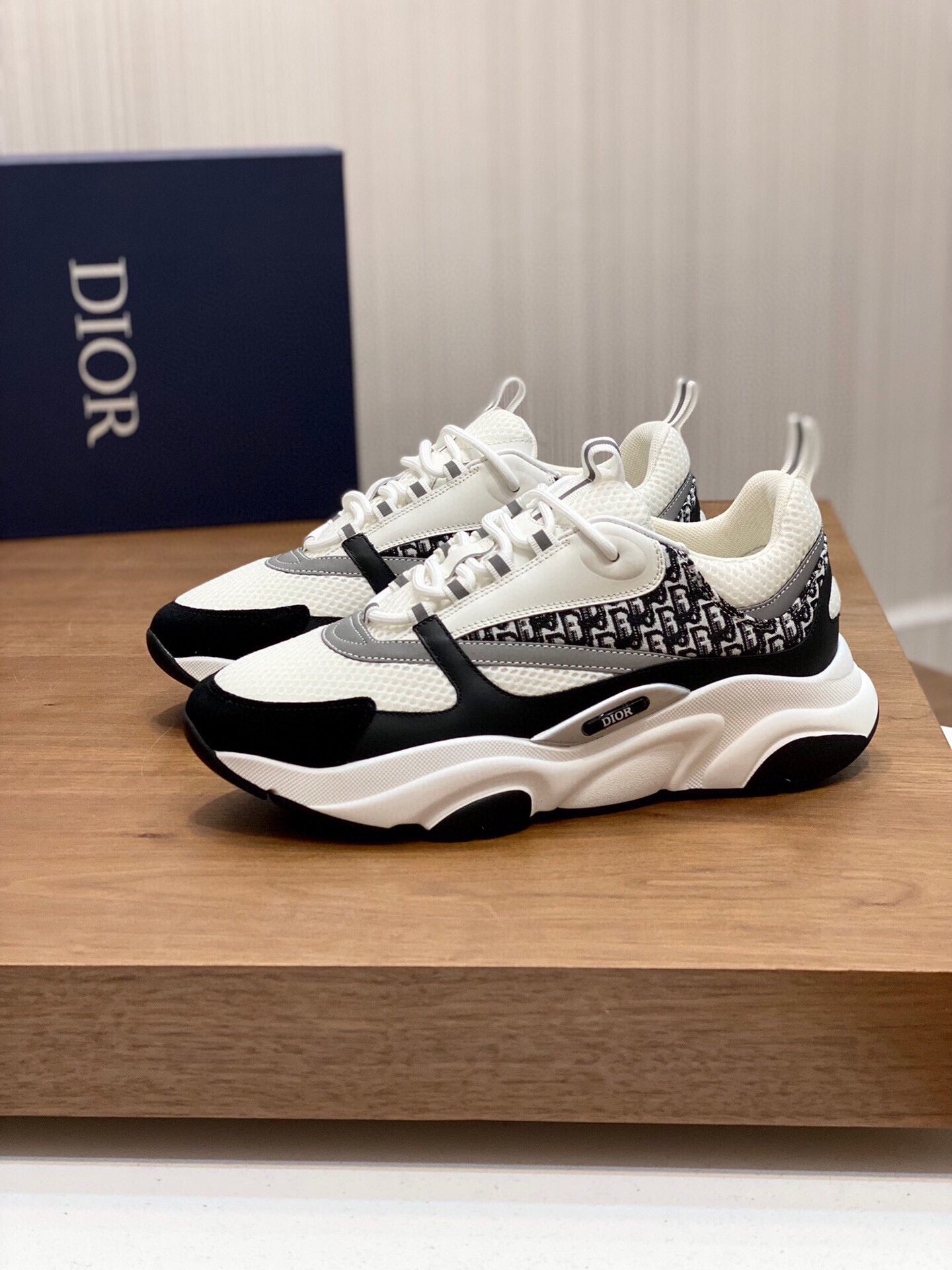 Sneakers #36