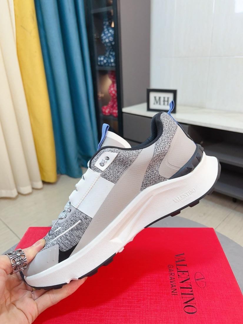 Sneakers #44