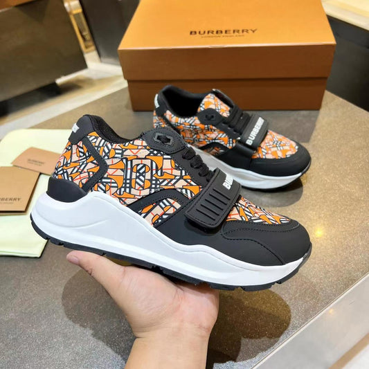 Burberry Sneakers #13