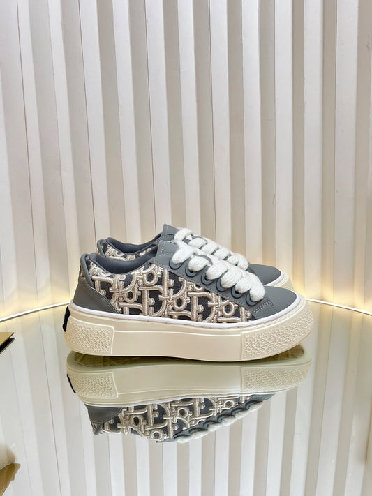 Dior Sneakers #18