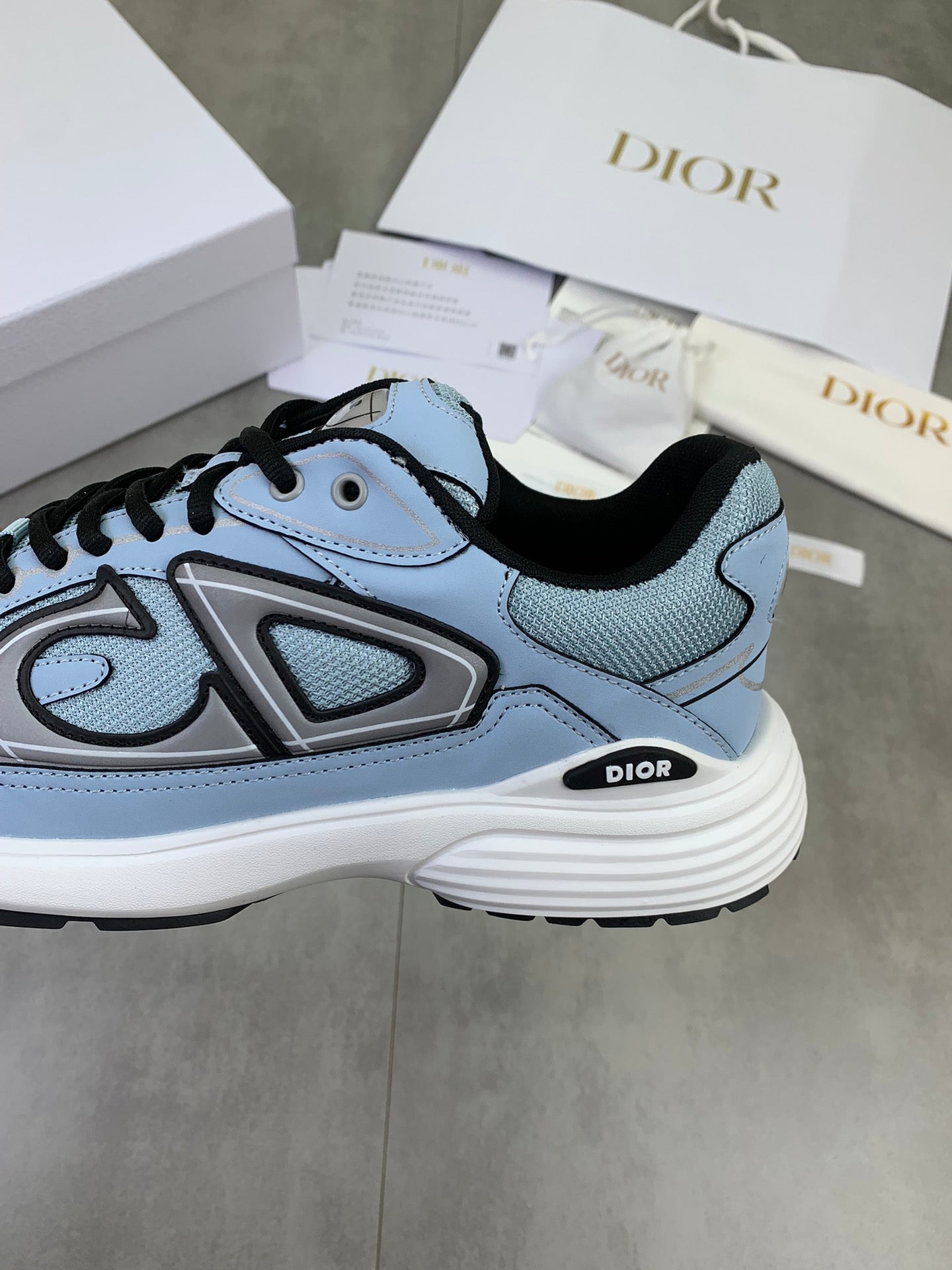 Sneakers #27
