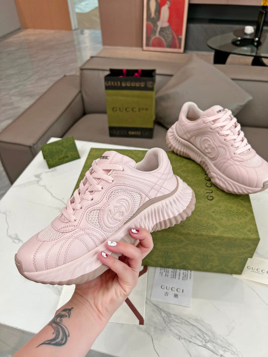 Gucci Sneakers #31